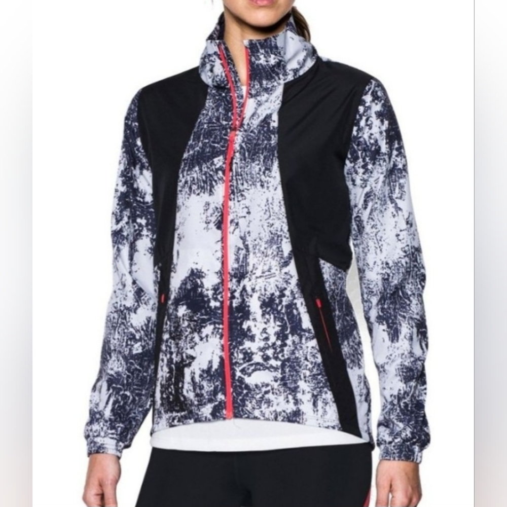 UNDER ARMOUR INTERNATIONAL RUN Women's JACKET. Size L